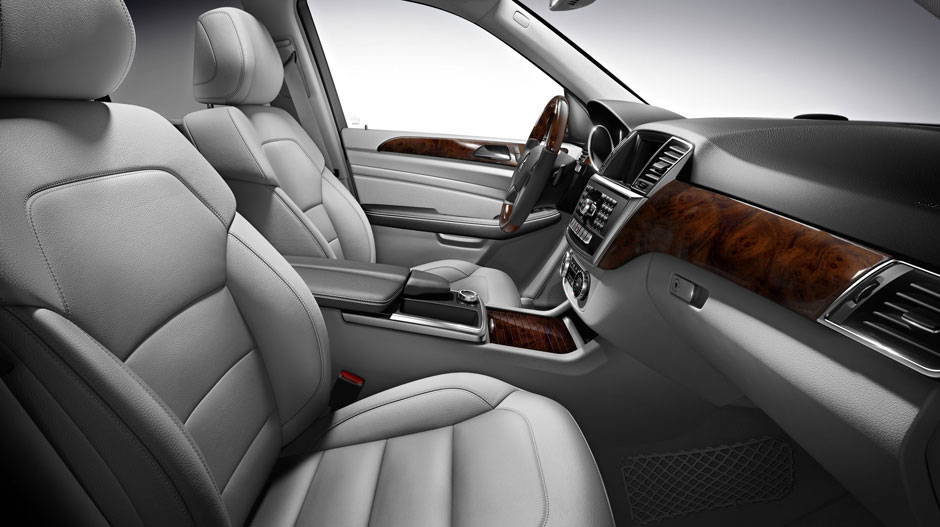 Mercedes Benz 2015 M CLASS SUV GALLERY 015 GOI D