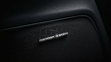 harman/kardon LOGIC7® sound system