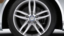 17-inch twin 5-spoke wheels
