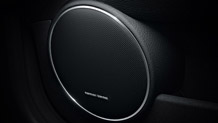 harman/kardon LOGIC7® sound system