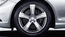 18-inch 5-spoke alloy wheels