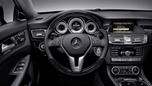 Wood/leather steering wheel