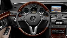 Wood/leather steering wheel