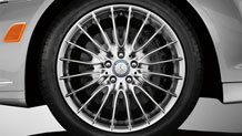 19-inch multispoke wheels