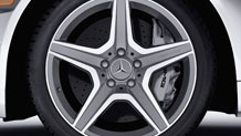 2013-C-Class-C63-AMG-Sedan-019_MT.jpg