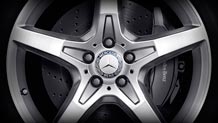 2013-SL-Class-SL550-Coupe-099_MT.jpg
