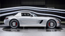 2013-SLS-GT-AMG-Coupe-004_MT.jpg