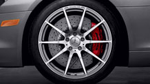 2013-SLS-GT-AMG-Coupe-Roadster-016_MT.jpg