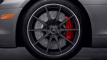 2013-SLS-GT-AMG-Coupe-Roadster-017_MT.jpg