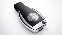 2013-SLS-GT-AMG-Coupe-Roadster-028_MT.jpg