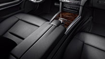 2014-E-CLASS-E250BT-E350-E400-E550-SEDAN-051_MT.jpg