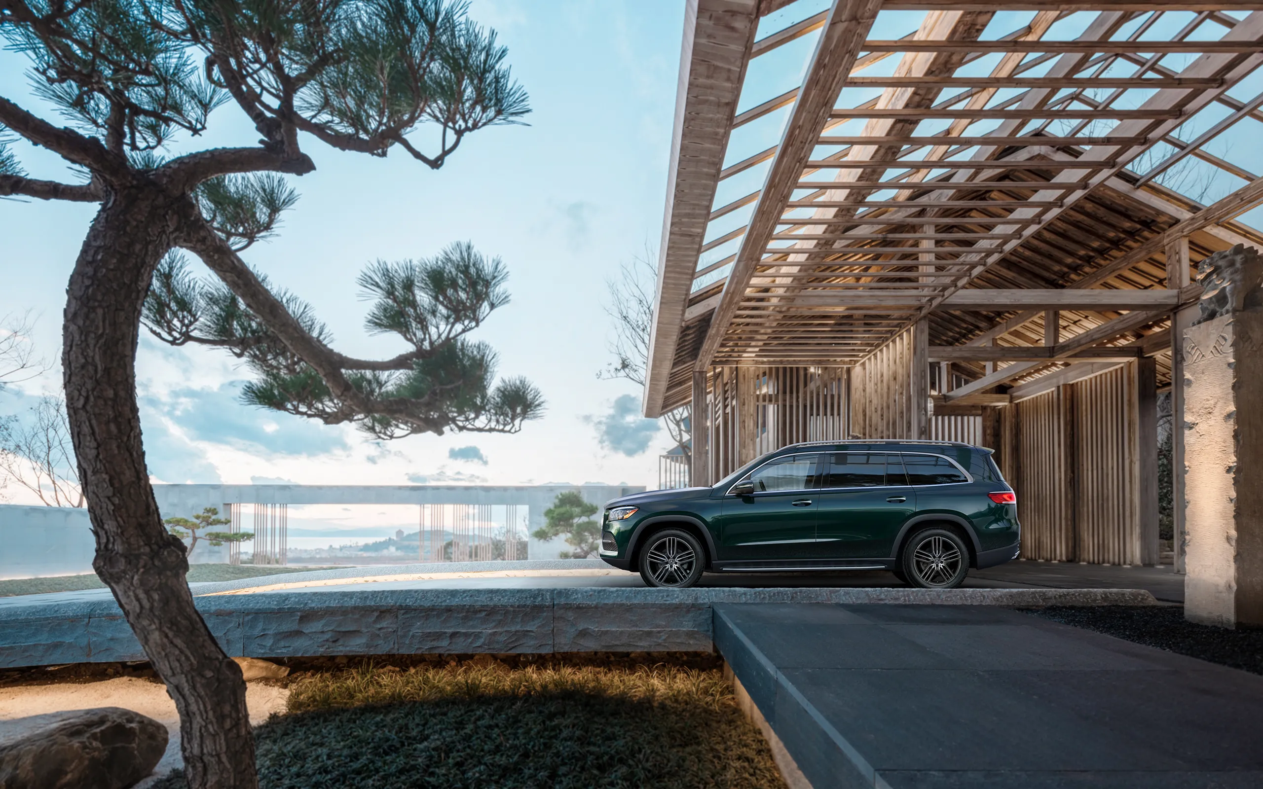 Gls Large Luxury Suv
