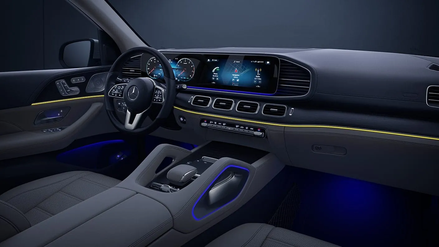 2020 Mercedes-Benz GLS Front Cabin