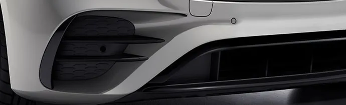 Display E 350 Sedan in Polar White with Night Package and Exterior Lighting Package