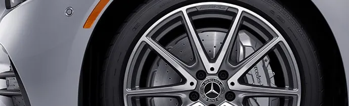 Display E 350 Sedan in Cirrus Silver with AMG Line Exterior and 19-inch AMG twin 5-spoke wheels