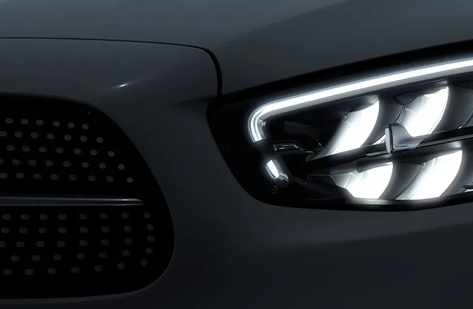 Display E 350 Sedan with Exterior Lighting Package