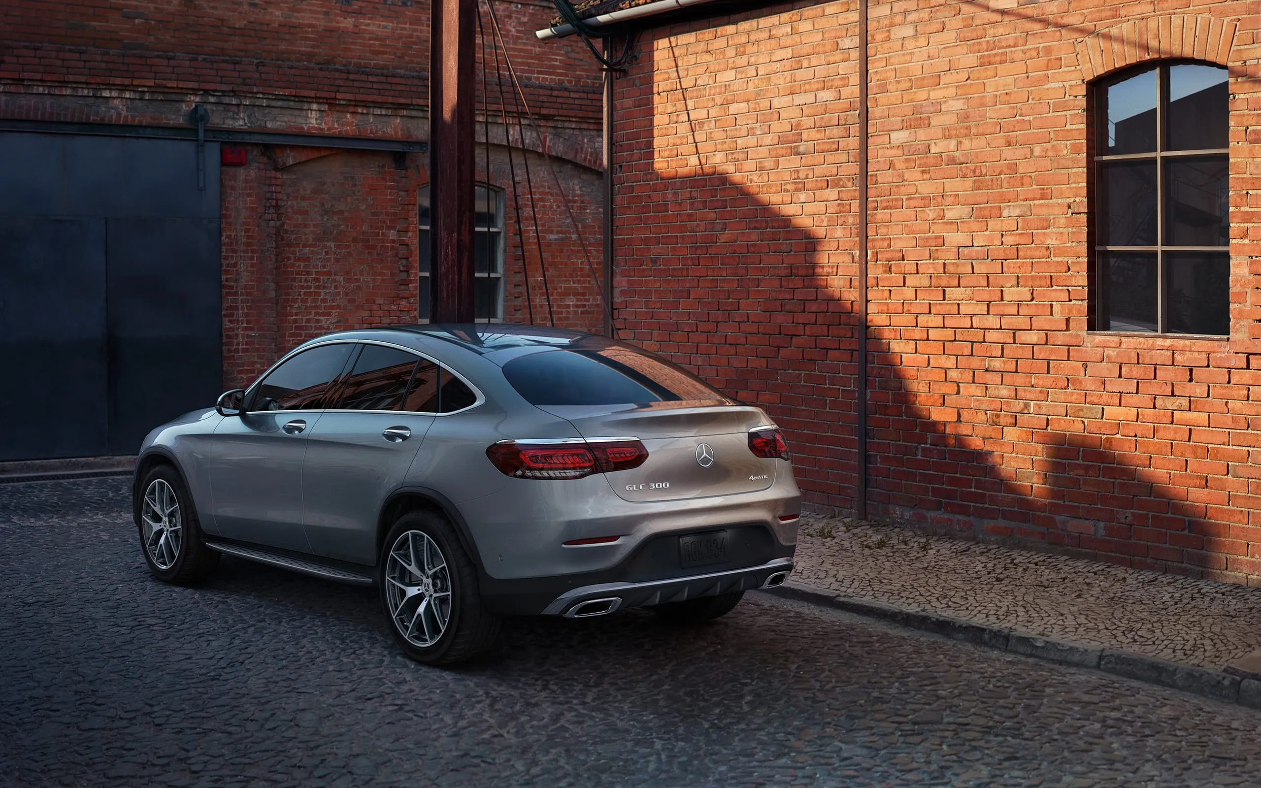 The Mid Size Glc Coupe Mercedes Benz Usa