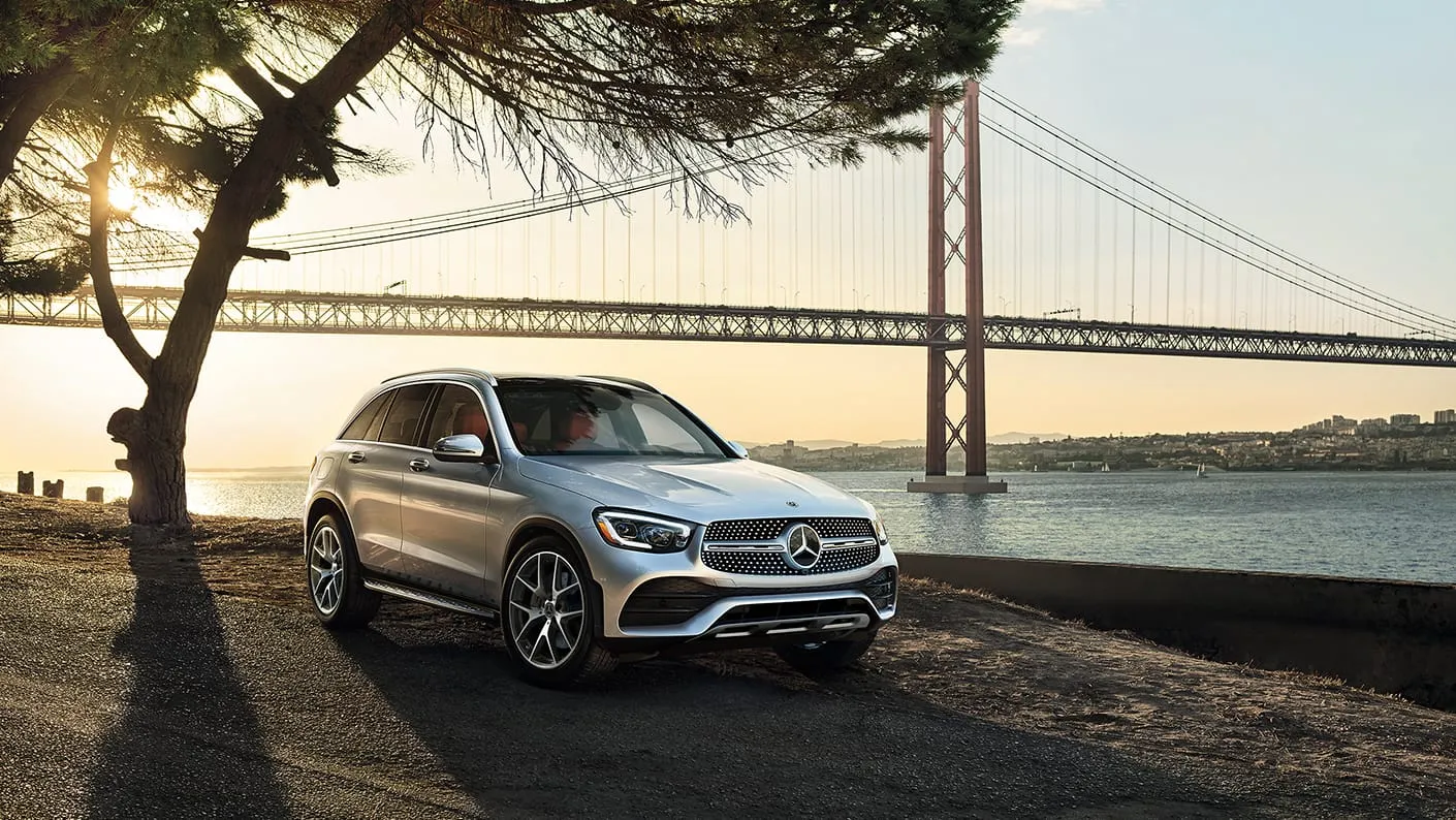 The Mid Size Glc Suv Mercedes Benz Usa