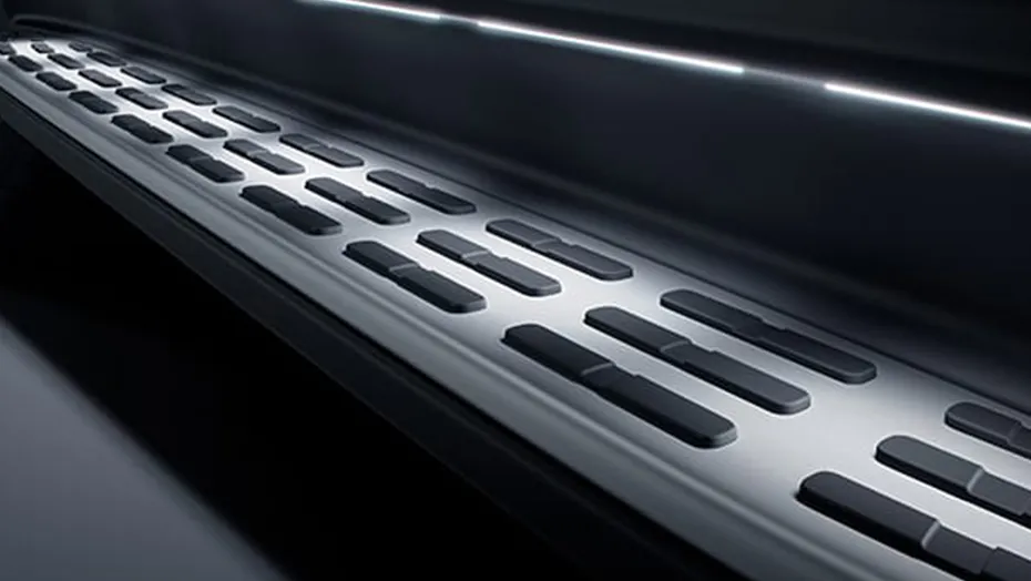 Illuminated running boards