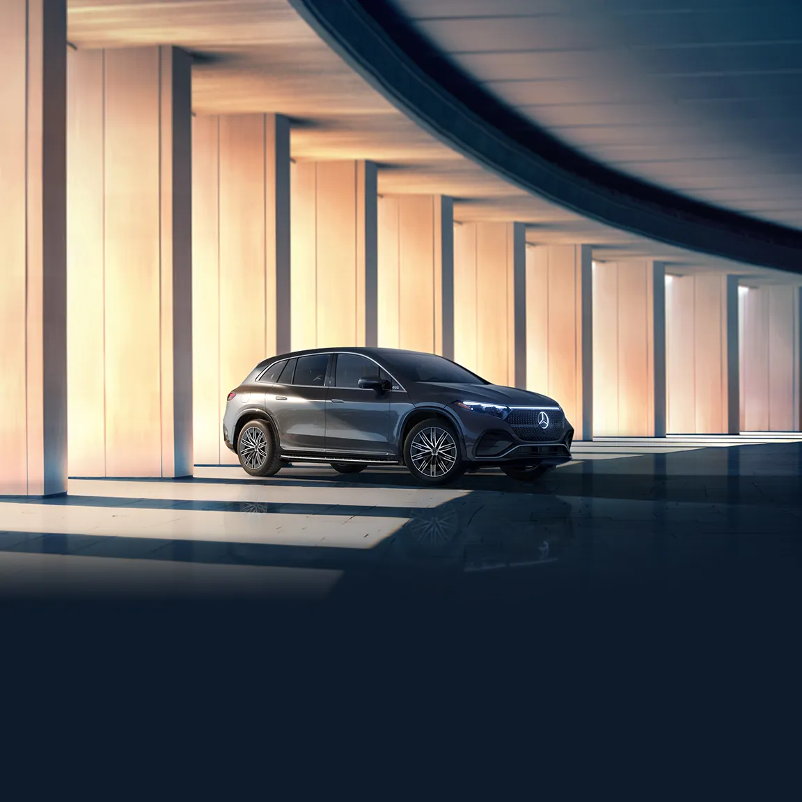 2024 Mercedes-Benz EQS SUV vs. Tesla Model X: Luxury, Innovation, and Power Redefined thumbnail