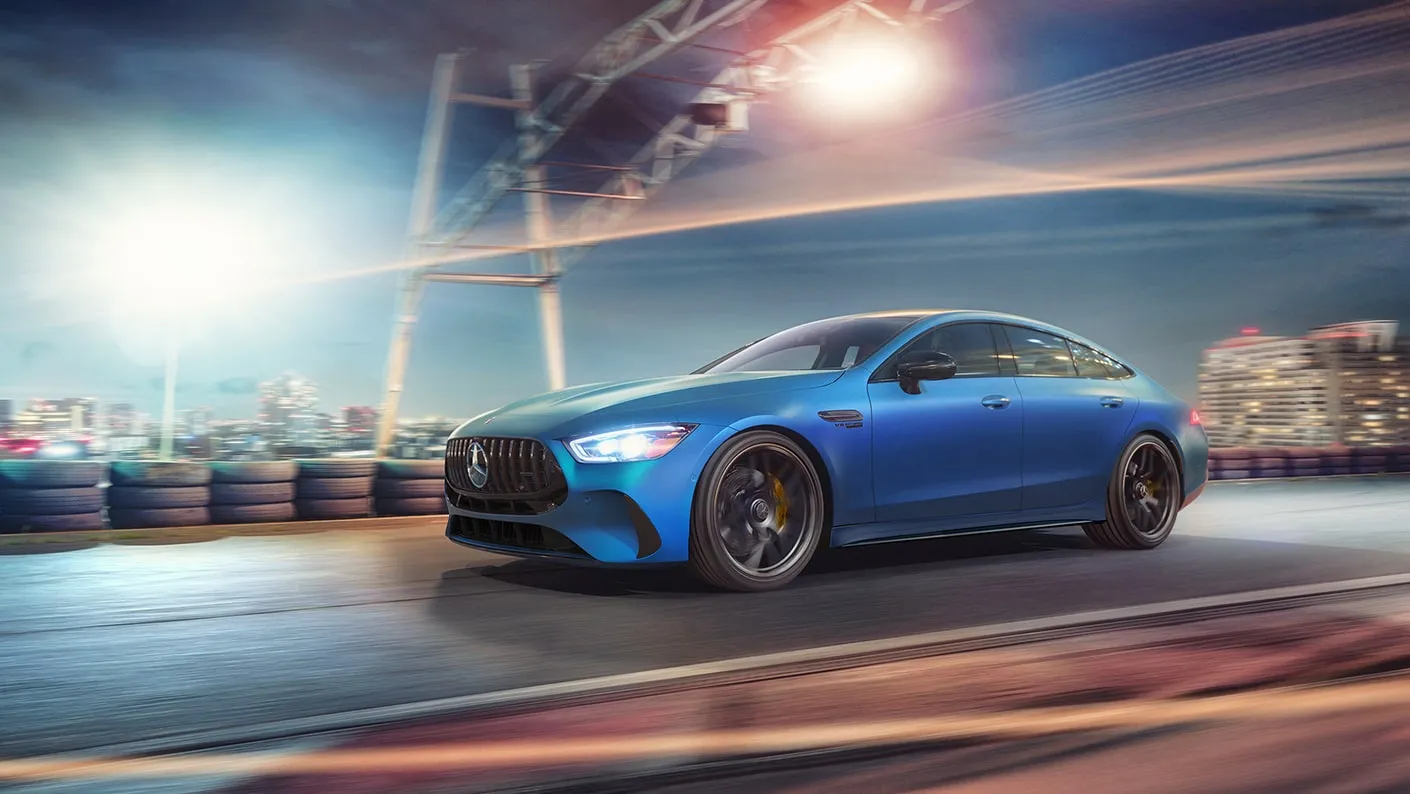 Mercedes-AMG GT S 4ドアクーペ 1:18 プリリアントブルー Mercedes-AMG GT S 4ドアクーペ 1:18 プリリアントブルー