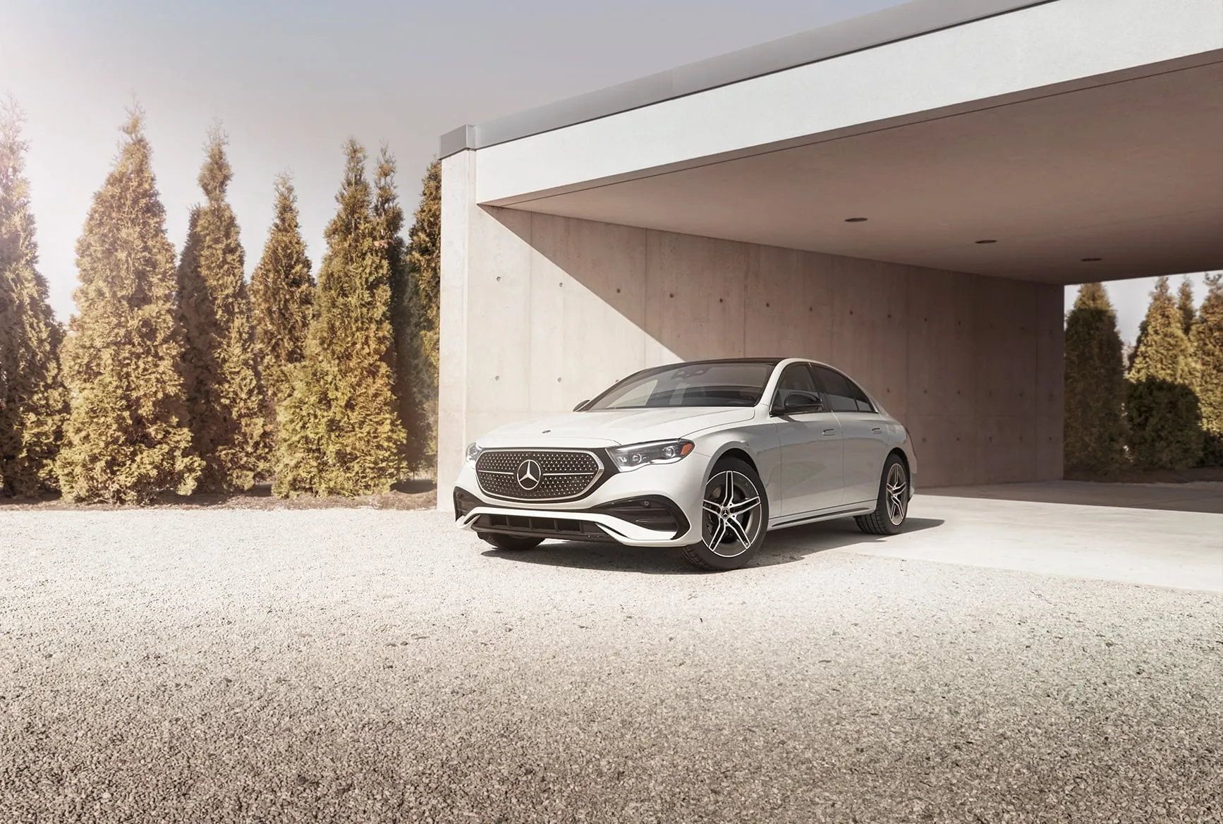 Mercedes E-Class Front & Side View