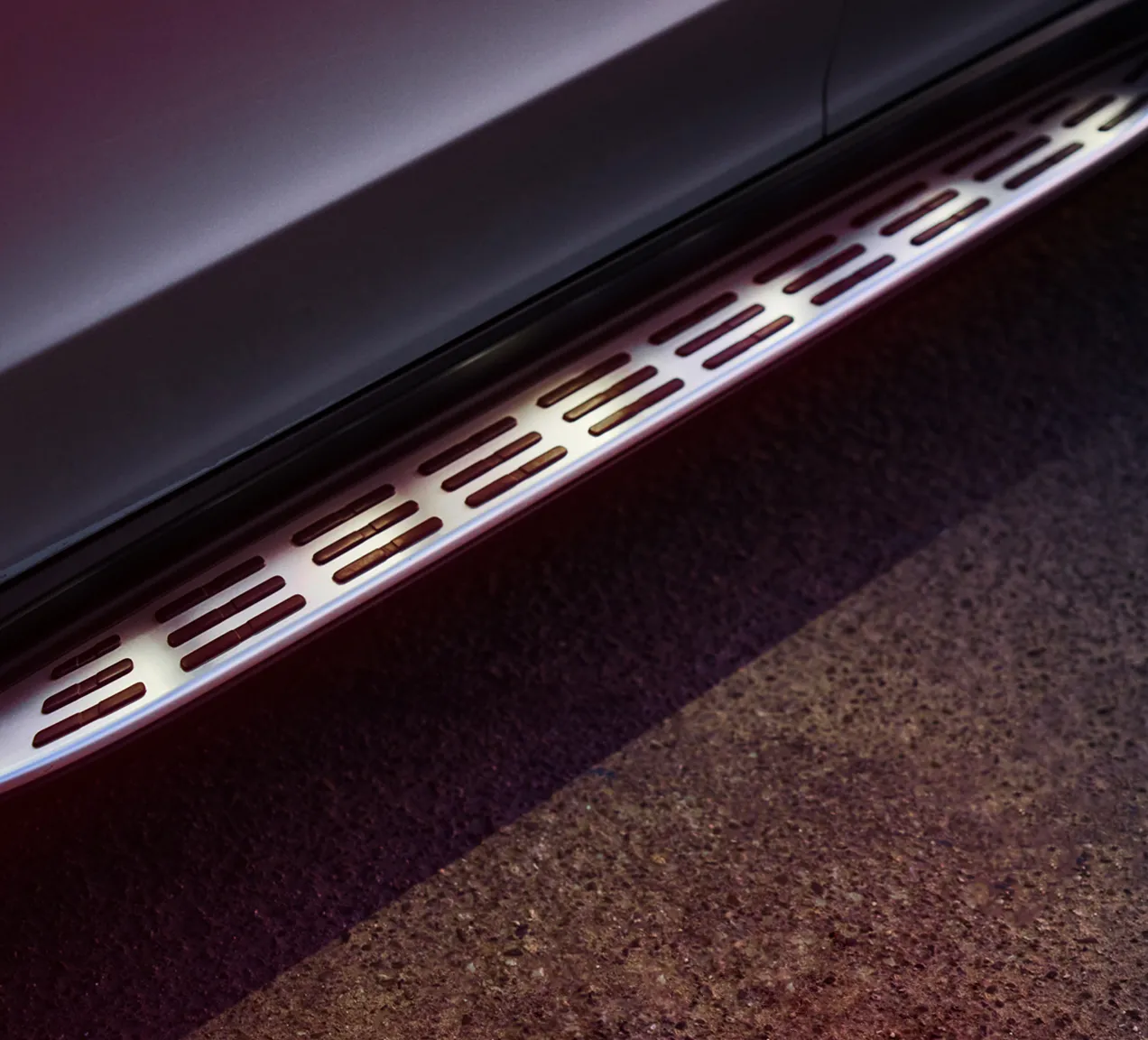 Illuminated running boards
