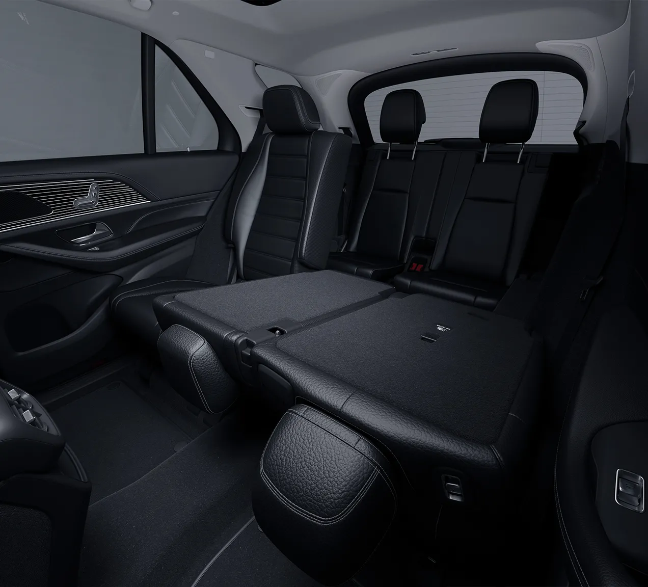 Flexible rear cabin