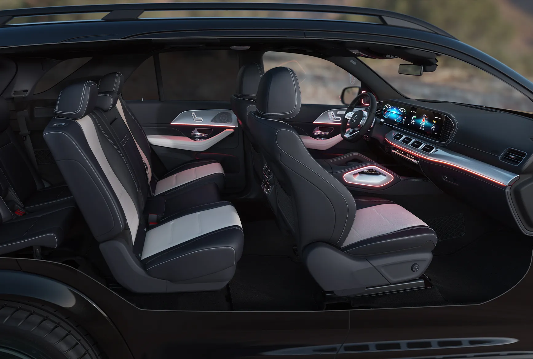 2026 GLE SUV rear interior — 41 in front headroom, optional third row