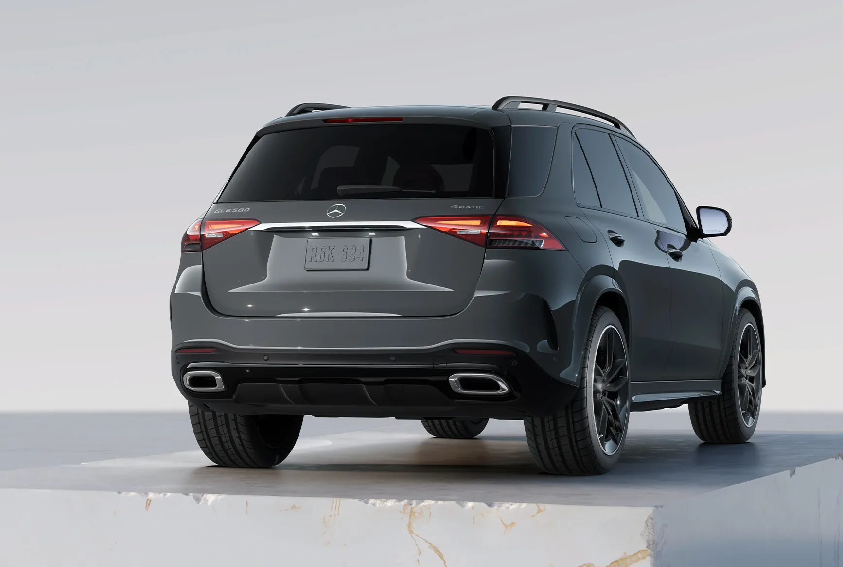 2026 Mercedes-Benz GLE 580 V8 exterior front