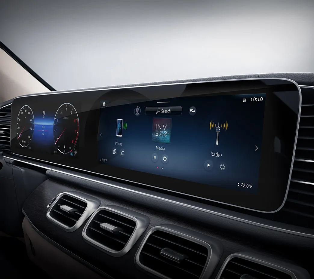 Twin side-by-side displays, each 12.3 inches, keep info close at hand and in view. One lets you reconfigure the gauges and readouts. The other is a multimedia touchscreen.