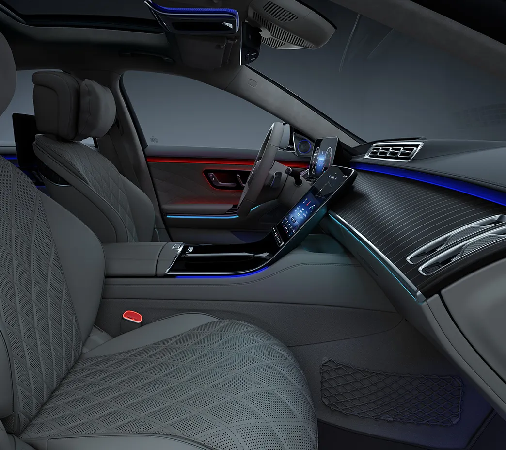 Active ambient cabin lighting can also visually support the driver and passengers, from gently affirming climate adjustments to more urgently alerting of impending danger. 