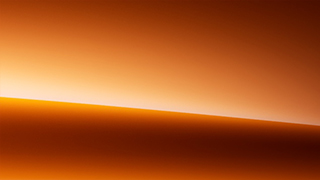 MANUFAKTUR Orange Flame metallic paint swatch
