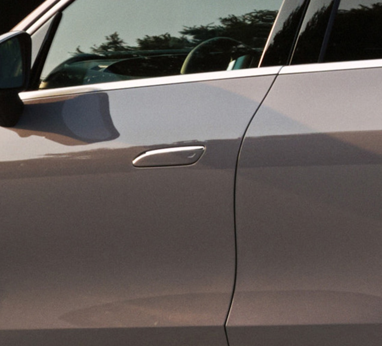 Seamless door handles
