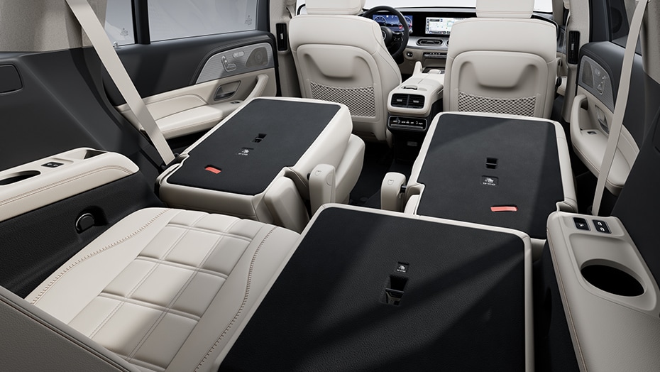 Power-folding 50/50-split 3rd-row seats